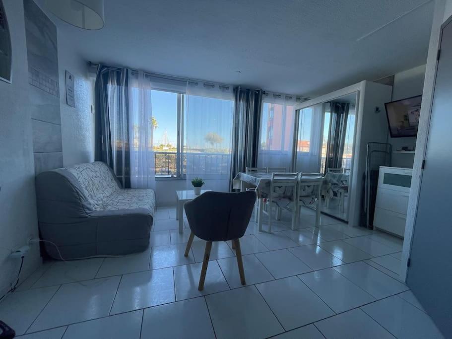 Superbe Appartement 6 Personnes Avec Piscine Secteur Richelieu, A 400M De La Plage Et A 650M Du Centre Port Agde Extérieur photo